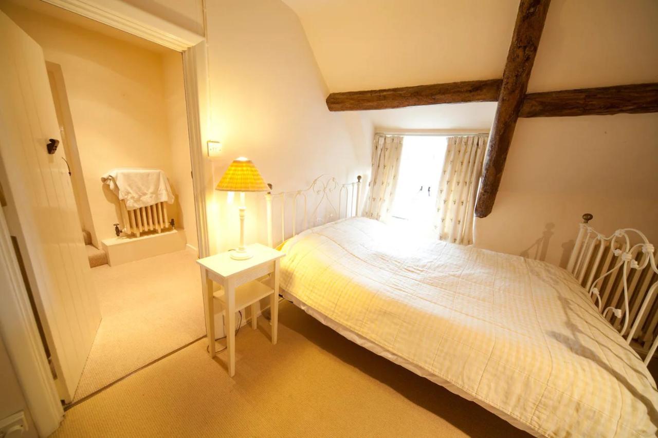 Afton Thatch: Beautiful Thatched Family Cottage Freshwater Extérieur photo