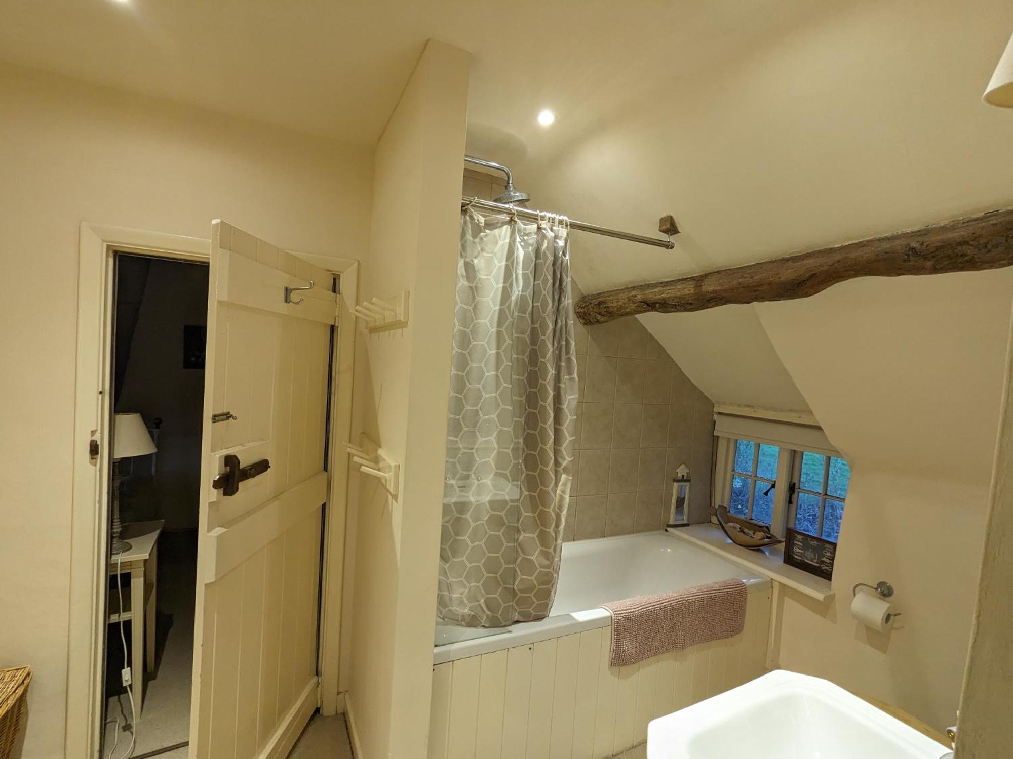 Afton Thatch: Beautiful Thatched Family Cottage Freshwater Extérieur photo